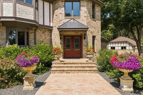 1166 Nightingale Boulevard Stillwater MN 55082
