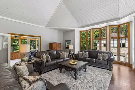1166 Nightingale Boulevard Stillwater MN 55082