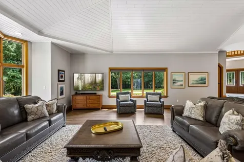 1166 Nightingale Boulevard Stillwater MN 55082