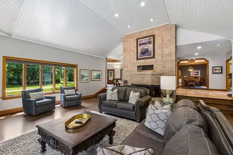1166 Nightingale Boulevard Stillwater MN 55082