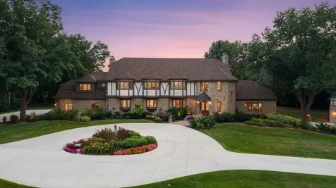 1166 Nightingale Boulevard Stillwater MN 55082
