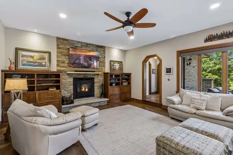 1166 Nightingale Boulevard Stillwater MN 55082