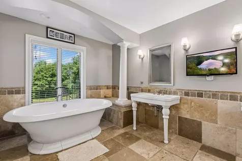 1166 Nightingale Boulevard Stillwater MN 55082
