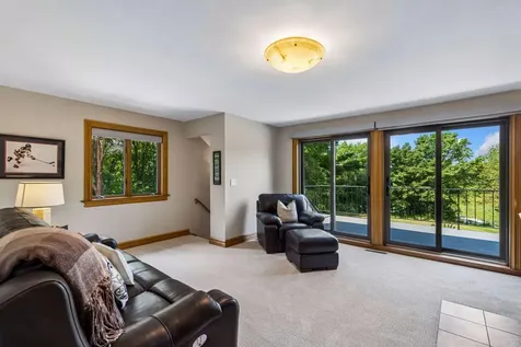 1166 Nightingale Boulevard Stillwater MN 55082
