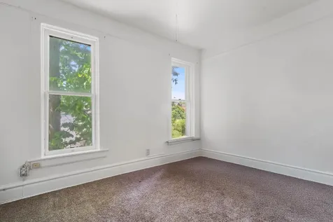 1530-1532 E 1st Street Duluth MN 55812