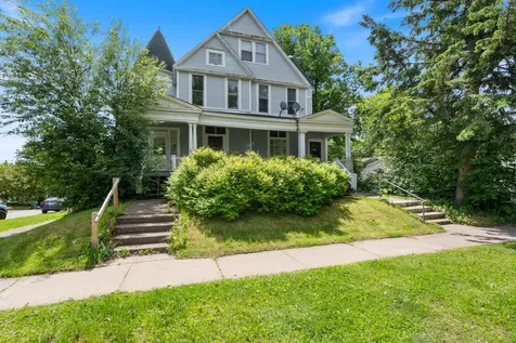 1530-1532 E 1st Street Duluth MN 55812