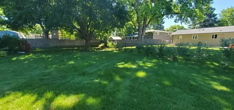 2420 W Country Club Drive S Fargo ND 58103