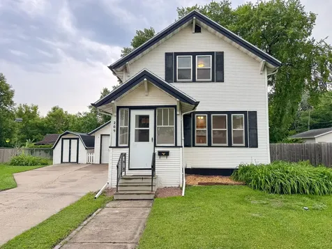209 11th Street N Moorhead MN 56560