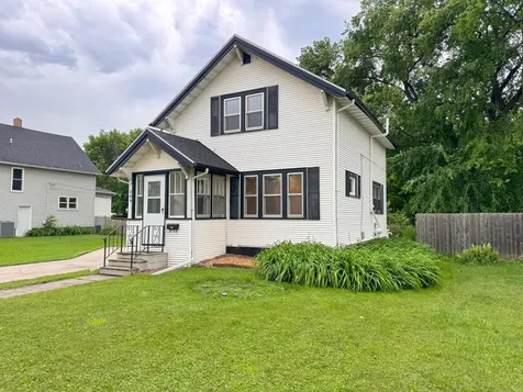 209 11th Street N Moorhead MN 56560