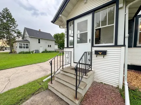 209 11th Street N Moorhead MN 56560
