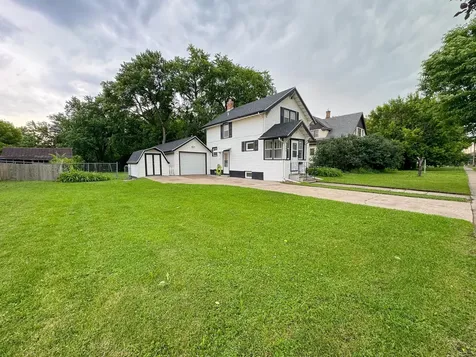 209 11th Street N Moorhead MN 56560
