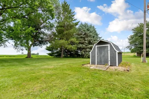 531 1st Street SW New Richland MN 56072
