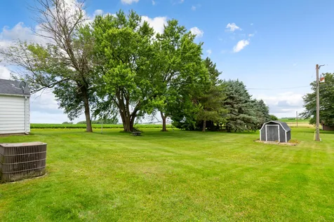531 1st Street SW New Richland MN 56072