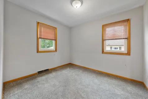 531 1st Street SW New Richland MN 56072