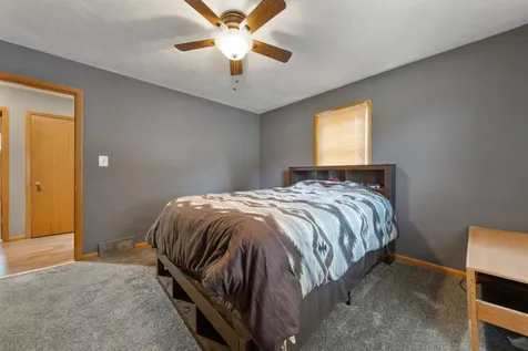 531 1st Street SW New Richland MN 56072
