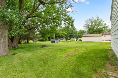 531 1st Street SW New Richland MN 56072