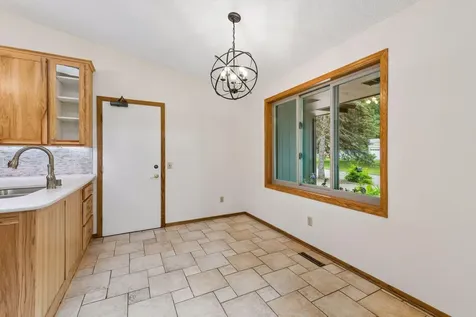 14810 Lloyds Drive Minnetonka MN 55345
