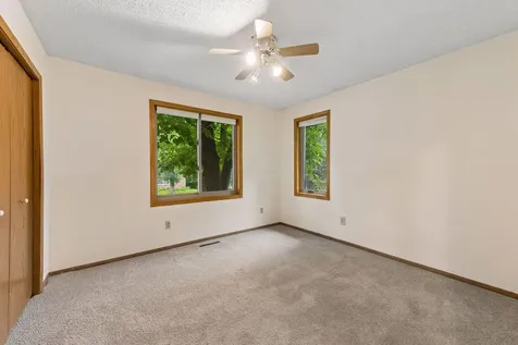 14810 Lloyds Drive Minnetonka MN 55345