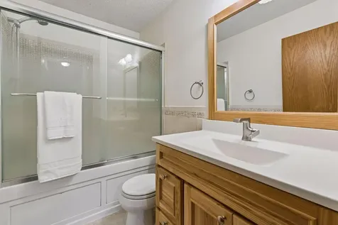 14810 Lloyds Drive Minnetonka MN 55345