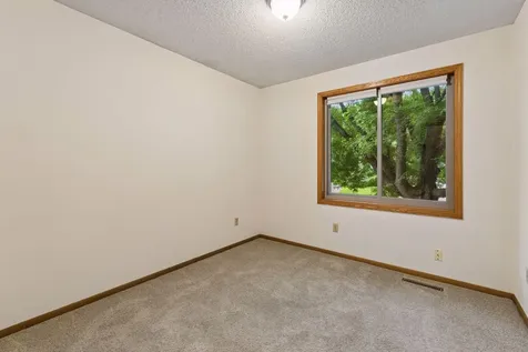 14810 Lloyds Drive Minnetonka MN 55345