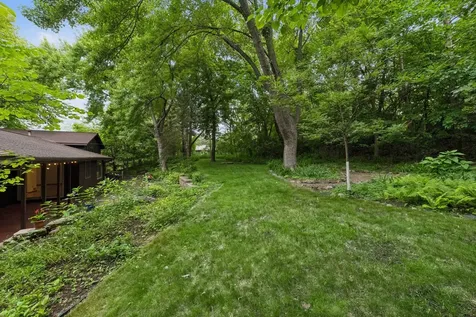 14810 Lloyds Drive Minnetonka MN 55345