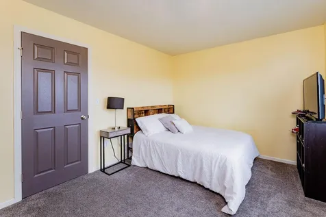 6087 56th Avenue S Fargo ND 58104