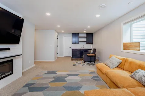 6087 56th Avenue S Fargo ND 58104