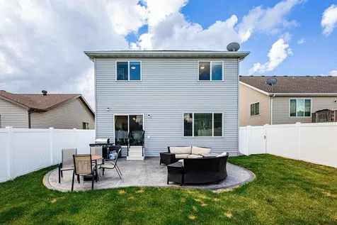 6087 56th Avenue S Fargo ND 58104
