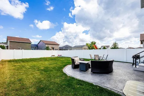 6087 56th Avenue S Fargo ND 58104