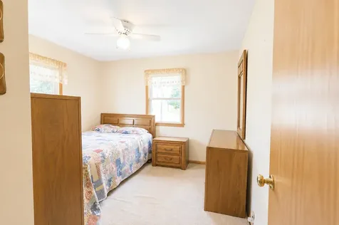 18 S Oregon Avenue Morris MN 56267