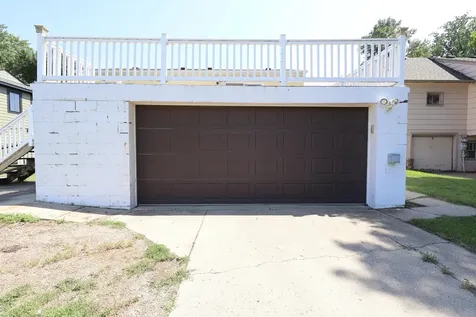 18 S Oregon Avenue Morris MN 56267