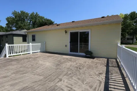 18 S Oregon Avenue Morris MN 56267