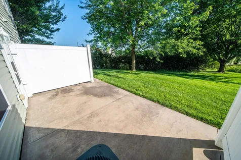 1803 Daniel Lane Stewartville MN 55976