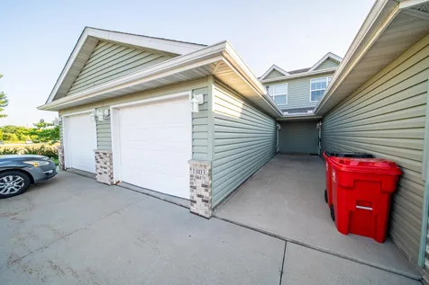 1803 Daniel Lane Stewartville MN 55976