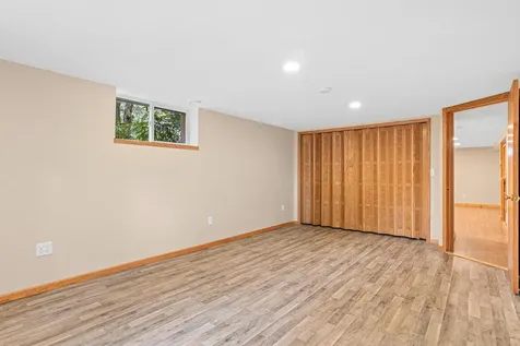 2570 Avon Street N Roseville MN 55113