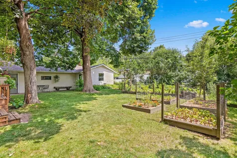 2570 Avon Street N Roseville MN 55113