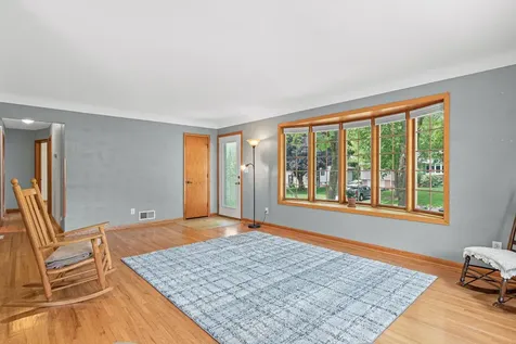 2570 Avon Street N Roseville MN 55113