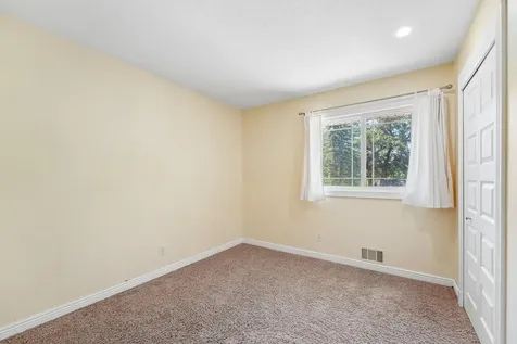 7132 Courtly Road Woodbury MN 55125