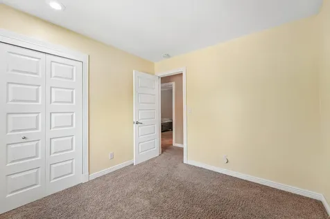 7132 Courtly Road Woodbury MN 55125