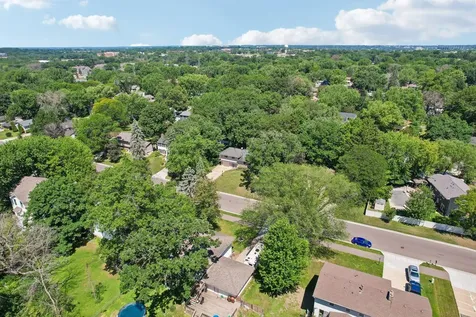 7132 Courtly Road Woodbury MN 55125