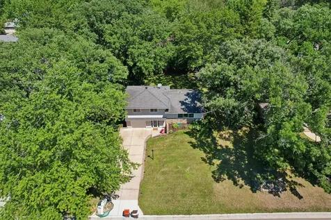 7132 Courtly Road Woodbury MN 55125