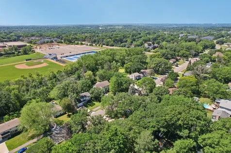 7132 Courtly Road Woodbury MN 55125