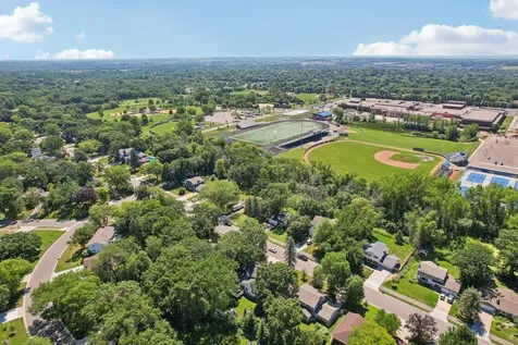7132 Courtly Road Woodbury MN 55125