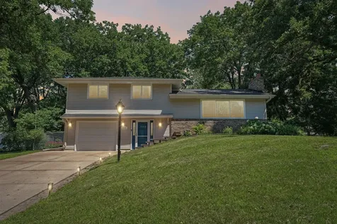 7132 Courtly Road Woodbury MN 55125
