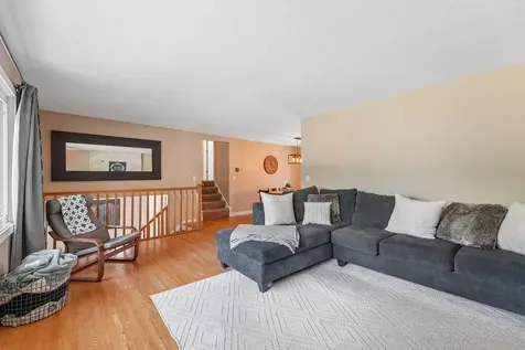 7132 Courtly Road Woodbury MN 55125