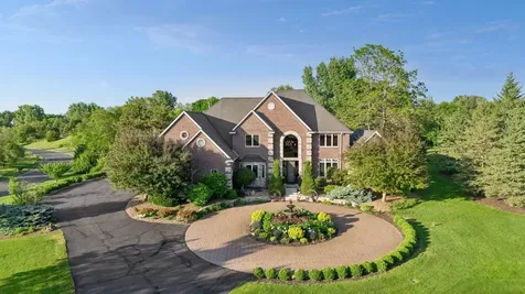 8964 Almquist Way Inver Grove Heights MN 55077