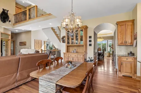 8964 Almquist Way Inver Grove Heights MN 55077