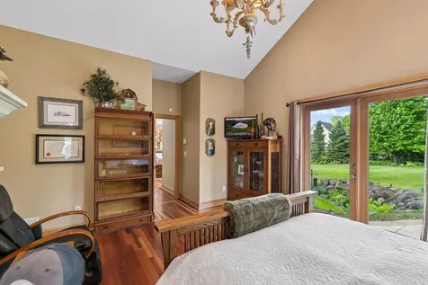 8964 Almquist Way Inver Grove Heights MN 55077