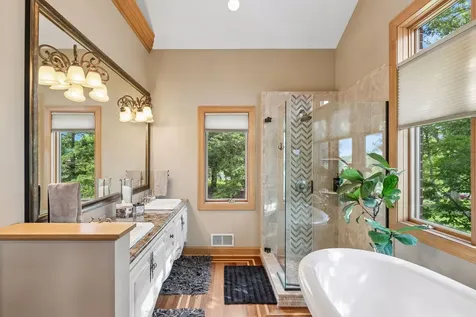8964 Almquist Way Inver Grove Heights MN 55077
