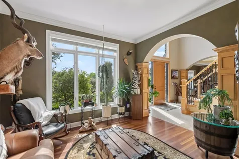 8964 Almquist Way Inver Grove Heights MN 55077
